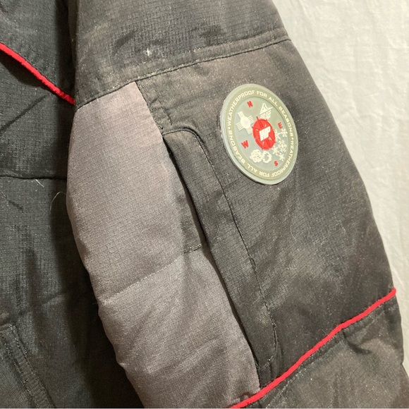 Weatherproof down coat - Picture 8 of 8